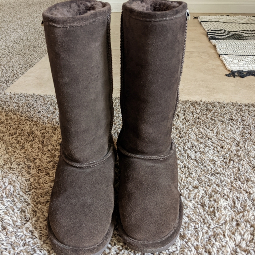 Dark brown Bearpaw Eva boots